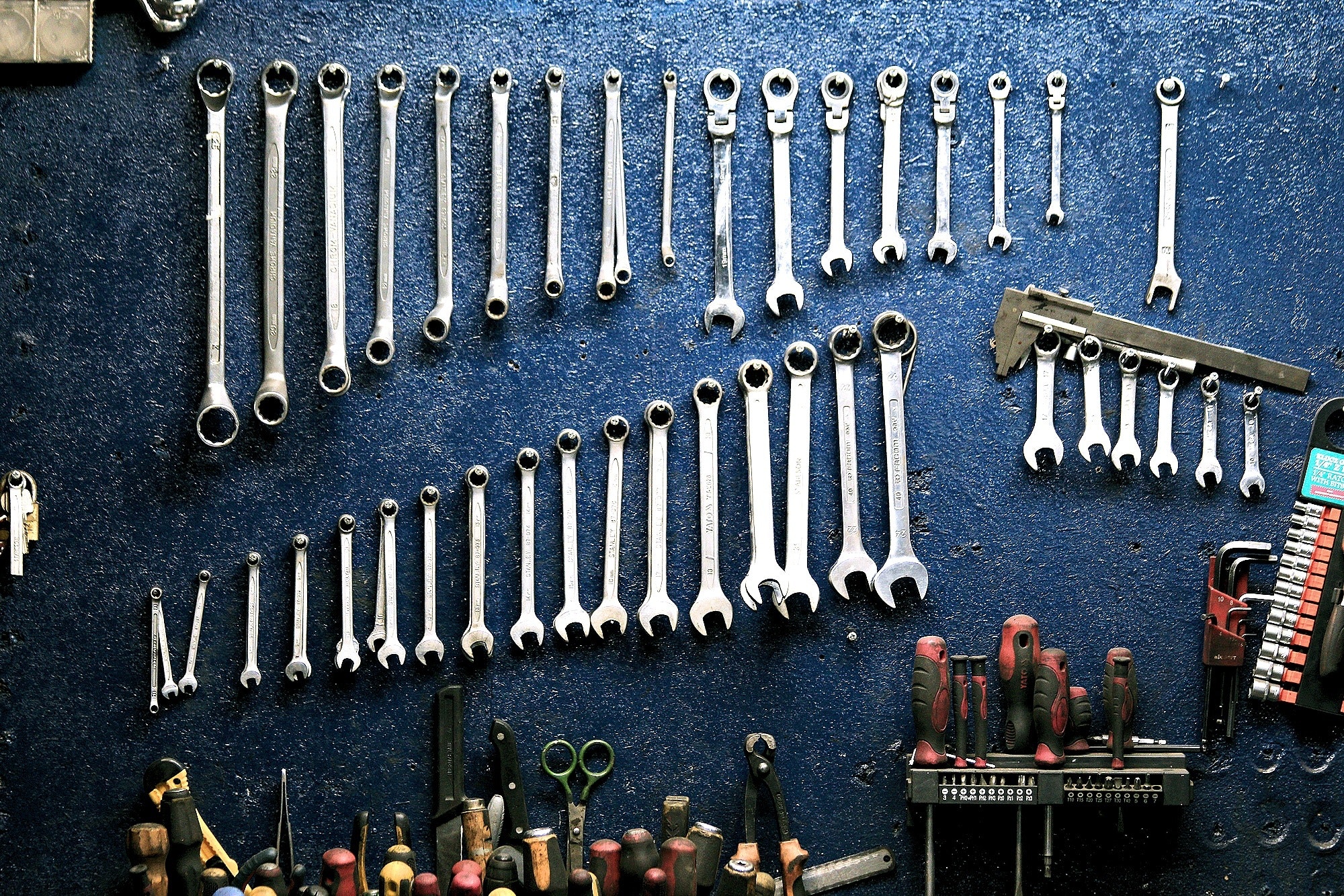 Organize a Garage with These 5 Steps